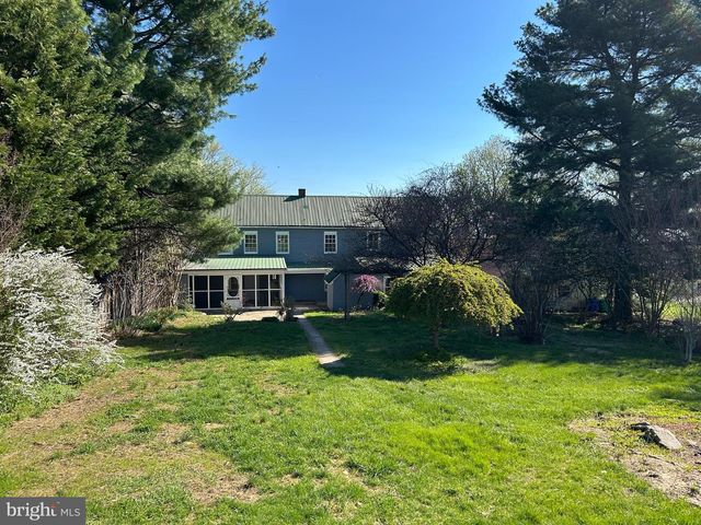 210 E MAIN ST, Burkittsville, MD 21718