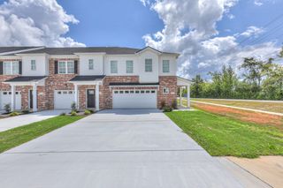 21 Hardwood Rd, Tullahoma, TN 37388