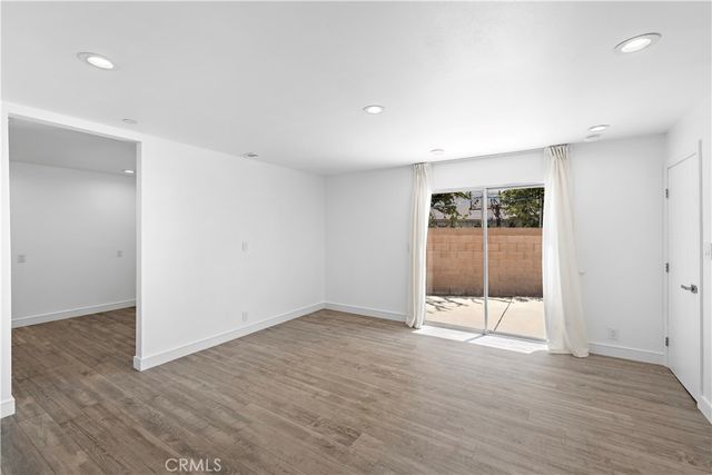822 E Borchard Avenue, Santa Ana, CA 92707