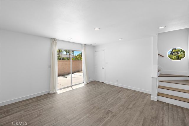 822 E Borchard Avenue, Santa Ana, CA 92707