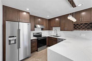 822 E Borchard Avenue, Santa Ana, CA 92707