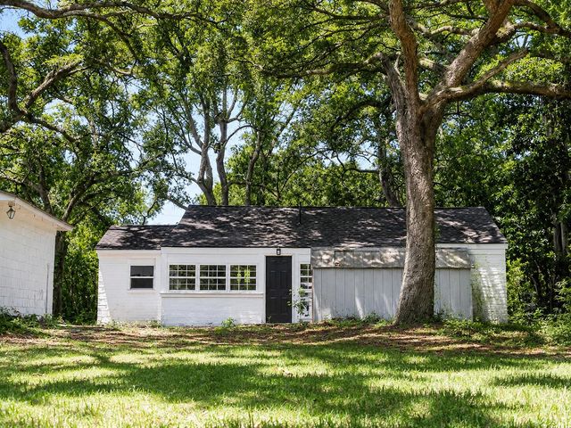 1412 Pocahontas Street, Mount Pleasant, SC 29464