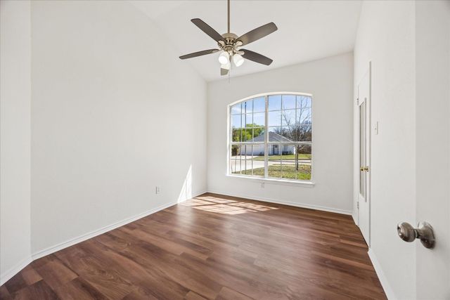 6502 Bramber LN, Austin, TX 78754