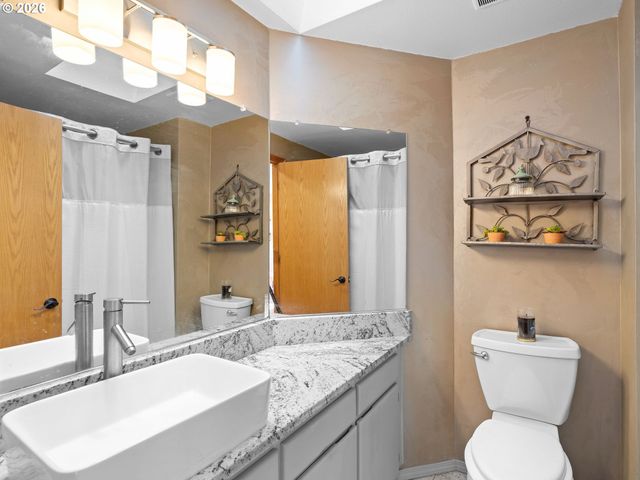6605 Sw WISTERIA Pl, Beaverton, OR 97008