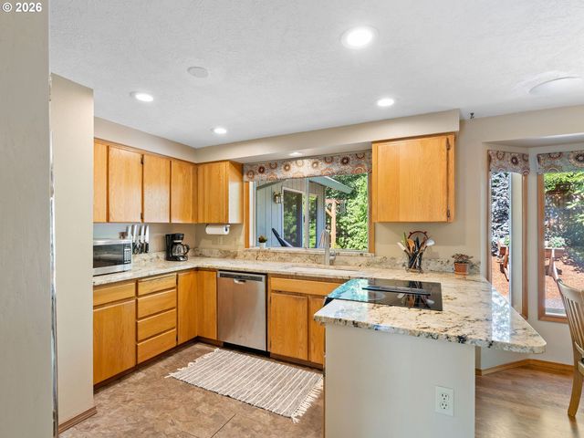 6605 Sw WISTERIA Pl, Beaverton, OR 97008