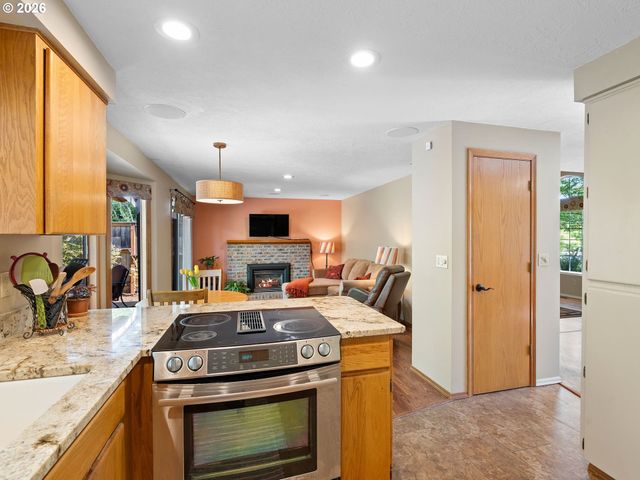 6605 Sw WISTERIA Pl, Beaverton, OR 97008