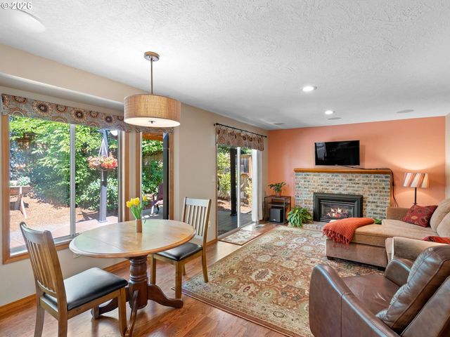 6605 Sw WISTERIA Pl, Beaverton, OR 97008