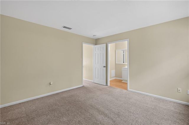 829 Huntly CT, Chesapeake, VA 23320