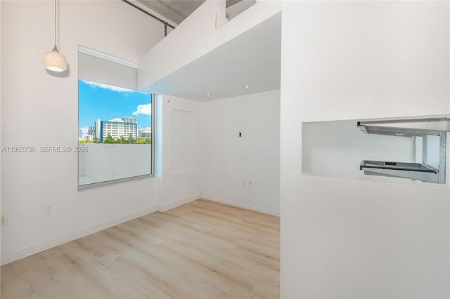 10 SW South River Dr 607, Miami, FL 33130