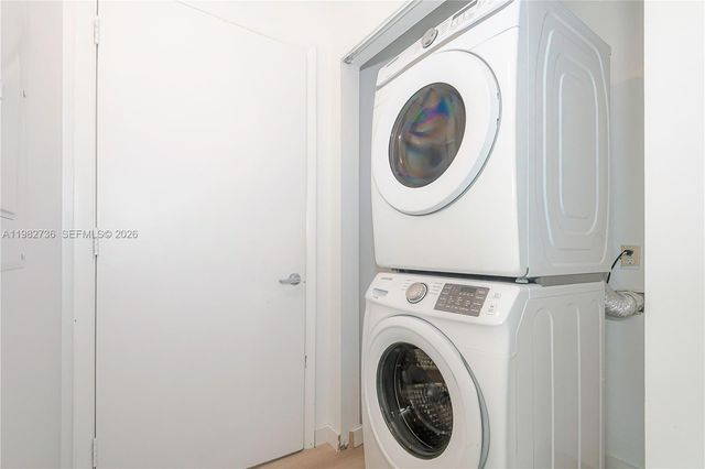 10 SW South River Dr 607, Miami, FL 33130