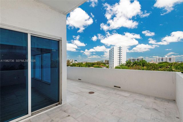 10 SW South River Dr 607, Miami, FL 33130