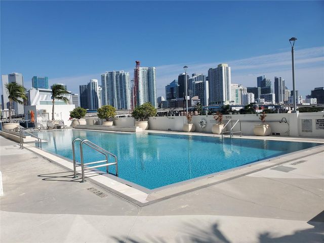 10 SW South River Dr 607, Miami, FL 33130