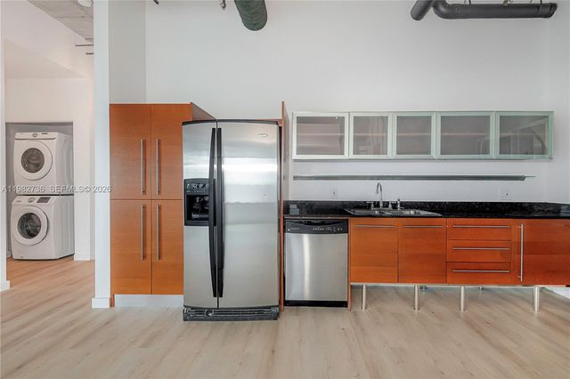 10 SW South River Dr 607, Miami, FL 33130