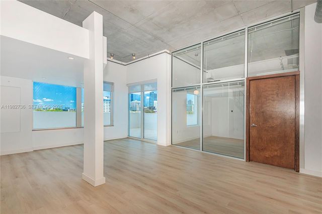 10 SW South River Dr 607, Miami, FL 33130