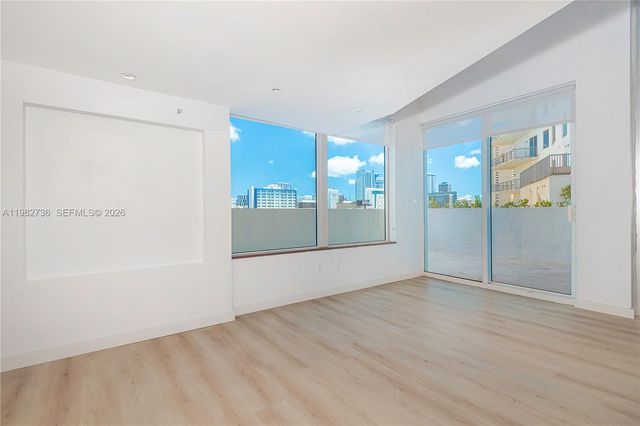 10 SW South River Dr 607, Miami, FL 33130