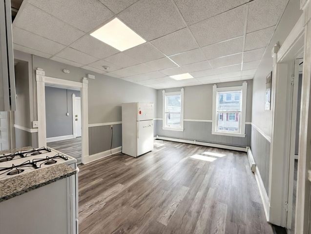 133 University Ave 5, Lowell, MA 01854