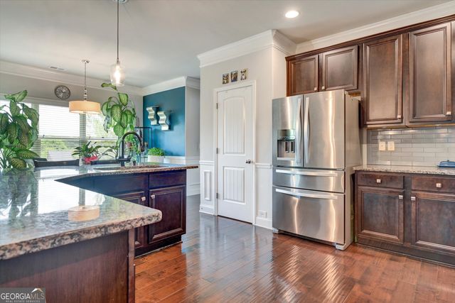 3770 Lake Haven Way, Atlanta, GA 30349