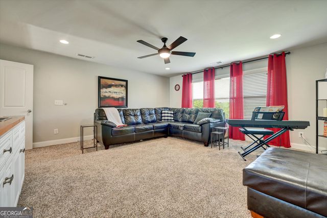 3770 Lake Haven Way, Atlanta, GA 30349