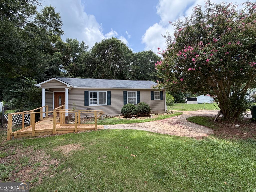230 Glendale Drive, Hartwell, GA 30643 — photo 2