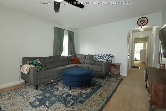 307 25th Street, Dunbar, WV 25064