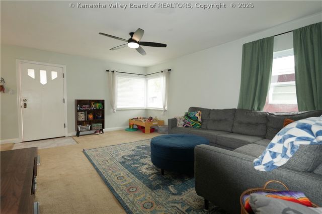 307 25th Street, Dunbar, WV 25064