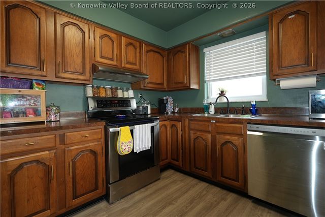 307 25th Street, Dunbar, WV 25064
