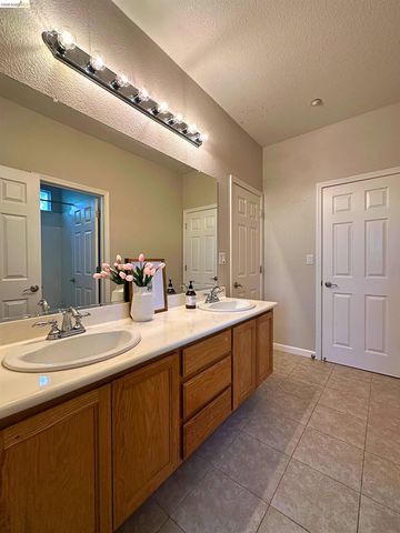 1788 Moreau Way, Brentwood, CA 94513