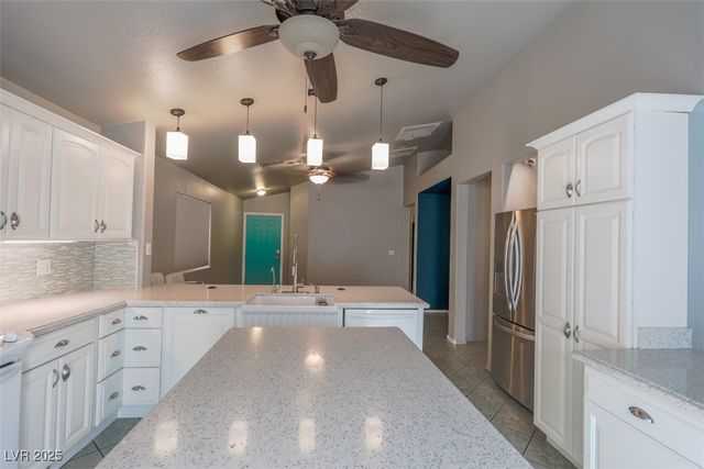 6208 Grizzly Gorge Street, Las Vegas, NV 89130