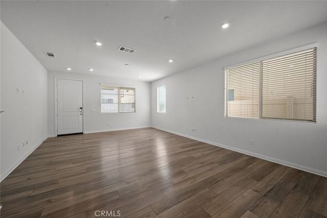 1454 E Laurelwood, San Bernardino, CA 92408