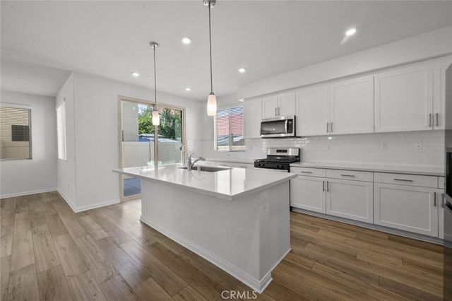 1454 E Laurelwood, San Bernardino, CA 92408