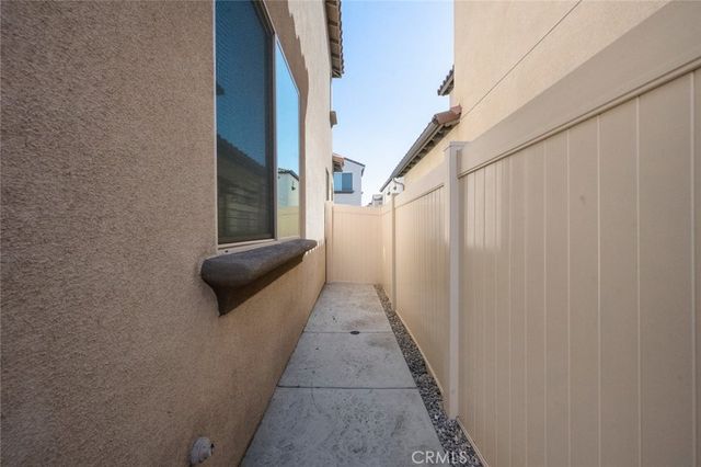 1454 E Laurelwood, San Bernardino, CA 92408