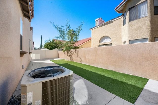 1454 E Laurelwood, San Bernardino, CA 92408