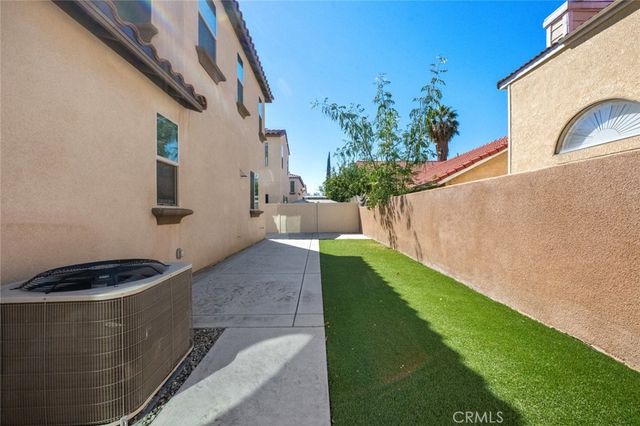 1454 E Laurelwood, San Bernardino, CA 92408