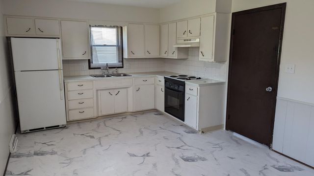 3237 S Ferguson Avenue, Springfield, MO 65807