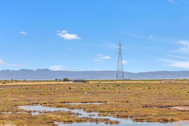 2213 Wigeon Court, San Leandro, CA 94579