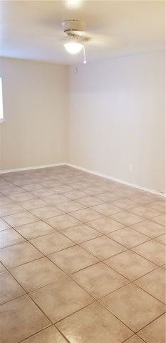 6845 Rhine Dr, Corpus Christi, TX 78412