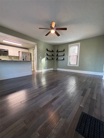 1089 Main Street, Coraopolis, PA 15108