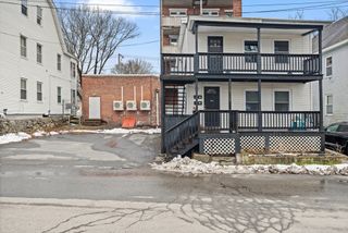 64 Limerick St, Gardner, MA 01440