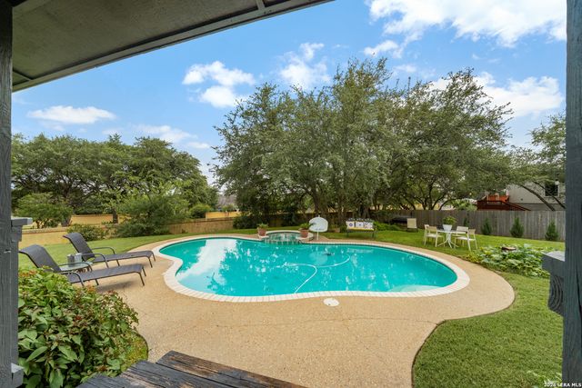 742 Mello Oak, San Antonio, TX 78258