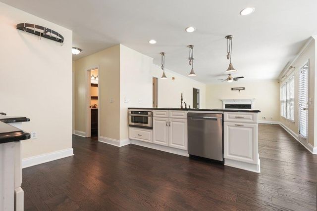 1050 Fairwood Overlook, Acworth, GA 30101