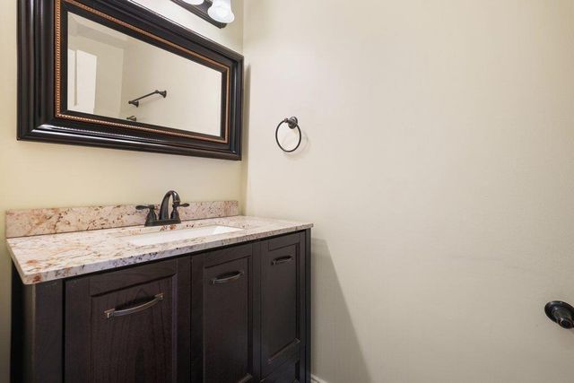 1050 Fairwood Overlook, Acworth, GA 30101
