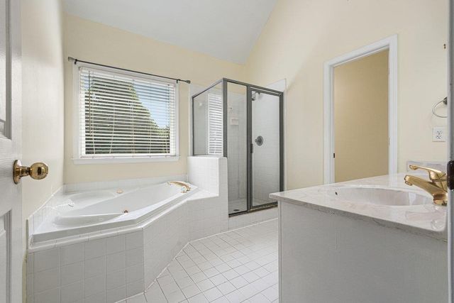 1050 Fairwood Overlook, Acworth, GA 30101
