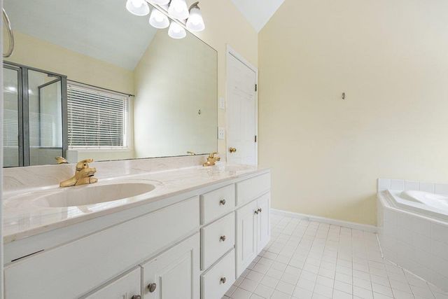 1050 Fairwood Overlook, Acworth, GA 30101