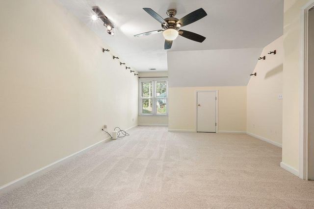 1050 Fairwood Overlook, Acworth, GA 30101