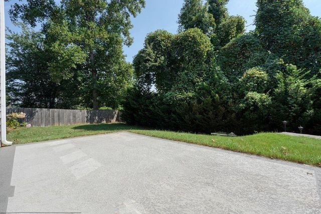 1050 Fairwood Overlook, Acworth, GA 30101