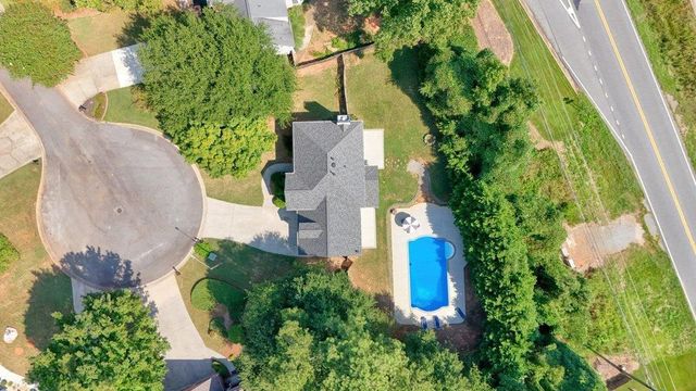 1050 Fairwood Overlook, Acworth, GA 30101