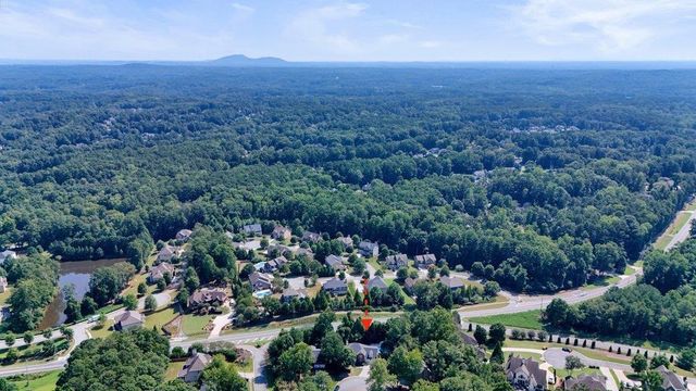 1050 Fairwood Overlook, Acworth, GA 30101