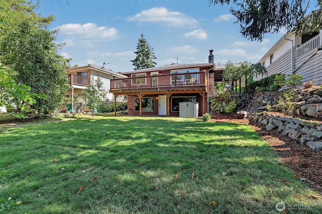 5925 48th Avenue S, Seattle, WA 98118