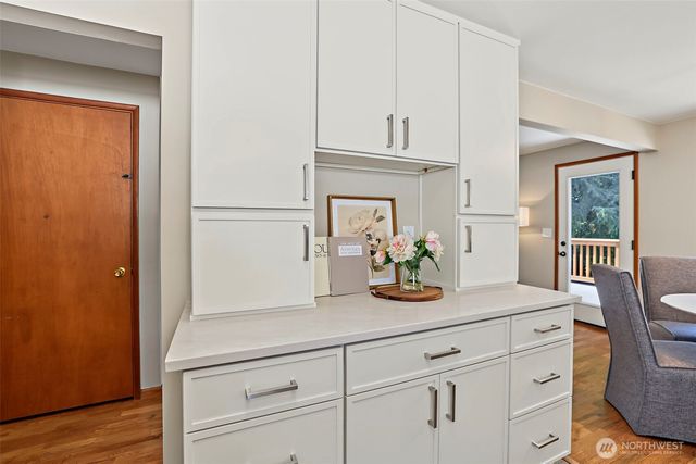 5925 48th Avenue S, Seattle, WA 98118