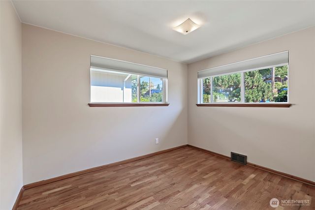 5925 48th Avenue S, Seattle, WA 98118